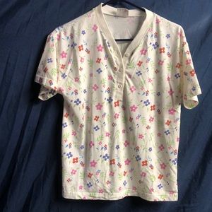 Flowered womens petites shirt blouse guc